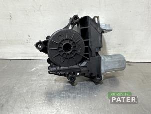 Used Door window motor Peugeot 208 II (UB/UH/UP) e-208 Price € 36,75 Margin scheme offered by Autoparts Pater