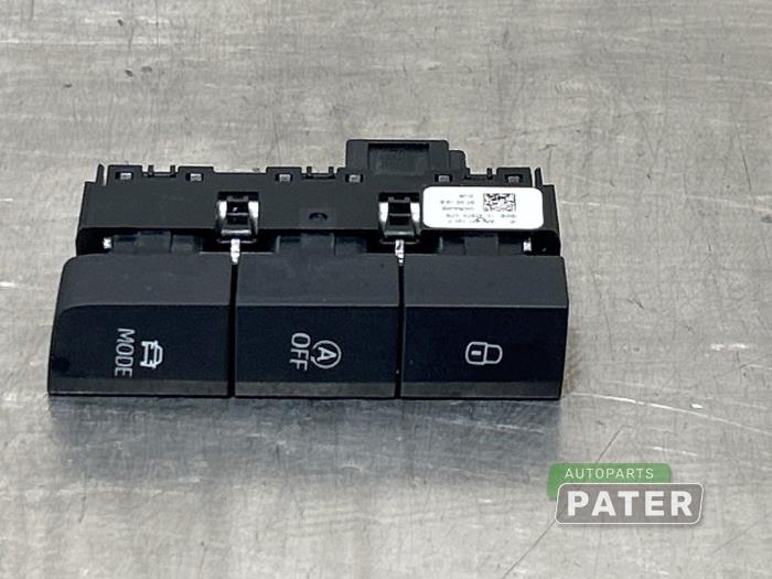 Używane Przelacznik Seat Ibiza V (KJB) 1.0 TSI 12V Cena € 15,75 Procedura marży oferowane przez Autoparts Pater