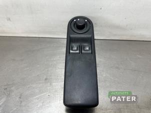 Used Electric window switch Renault Clio IV (5R) 0.9 Energy TCE 90 12V Price € 26,25 Margin scheme offered by Autoparts Pater