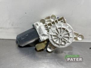 Used Door window motor Chrysler Voyager/Grand Voyager (RT) 2.8 CRD 16V Grand Voyager Price € 26,25 Margin scheme offered by Autoparts Pater