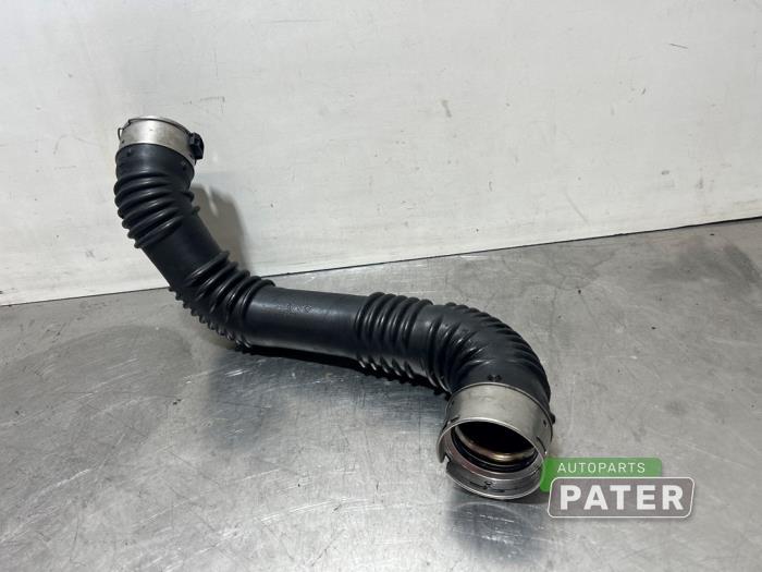 Begagnade Turboslang Mercedes GLB (247.6) 1.3 GLB-200 Turbo 16V Pris € 42,00 Marginaltabell erbjuds av Autoparts Pater