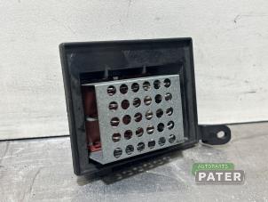 Used Heater resistor Mercedes Vito (639.6) 2.2 110 CDI 16V Euro 5 Price € 25,41 Inclusive VAT offered by Autoparts Pater