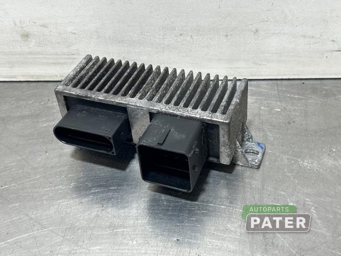Używane Modul wentylator Renault Master III (FV) 2.3 dCi 110 16V FWD Cena € 25,41 Z VAT oferowane przez Autoparts Pater