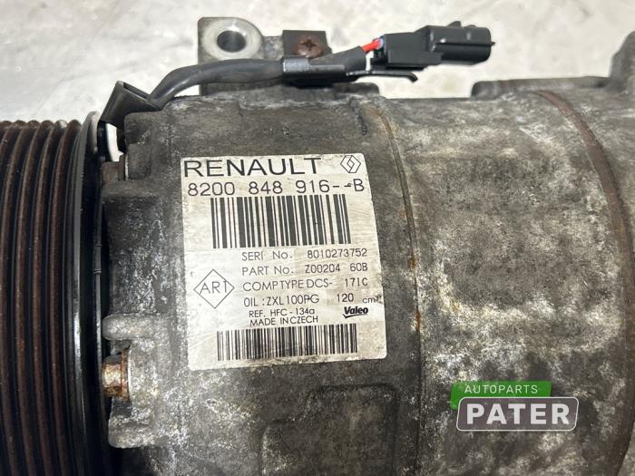 Pompe clim d'un Renault Master IV (FV) 2.3 dCi 110 16V FWD 2018