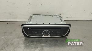 Usagé Radio/Lecteur CD Renault Megane III Berline (BZ) 2.0 16V CVT Prix € 63,00 Règlement à la marge proposé par Autoparts Pater