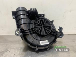 Used Heating and ventilation fan motor Renault Zoé (AG) 53kW Price € 131,25 Margin scheme offered by Autoparts Pater