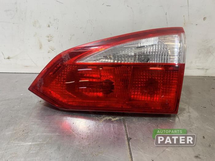Taillight, left from a Ford Focus 3 Wagon 1.6 TDCi ECOnetic 2013