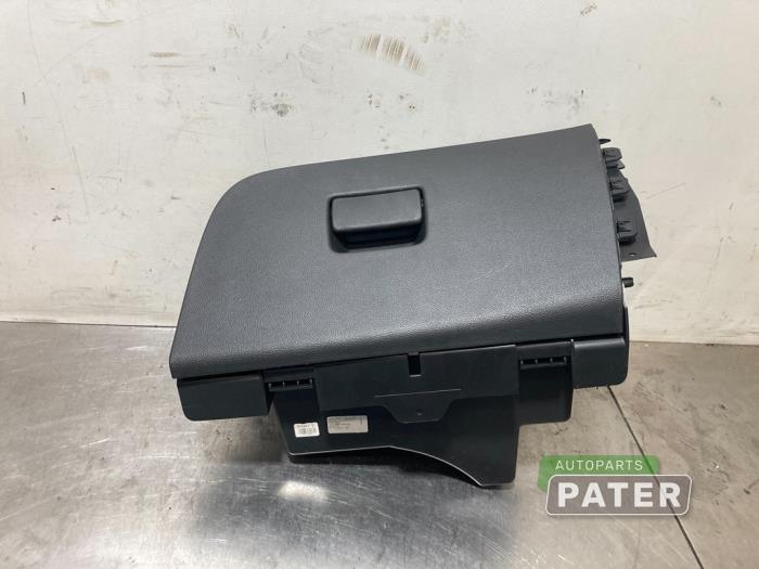Begagnade Handskfack Opel Astra K 1.2 Turbo 12V Pris € 52,50 Marginaltabell erbjuds av Autoparts Pater