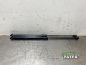 Used Set of tailgate gas struts Opel Astra K 1.2 Turbo 12V Price € 21,00 Margin scheme offered by Autoparts Pater