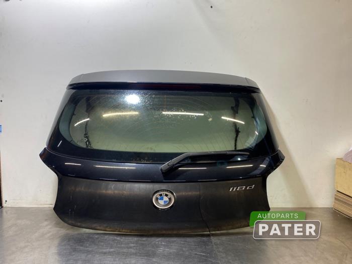 Tailgate from a BMW 1 serie (F20) 118d 2.0 16V 2012