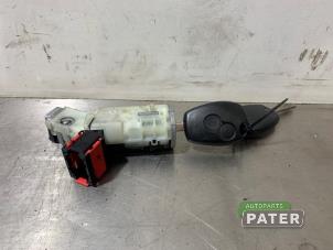 Used Ignition lock + key Opel Vivaro 1.6 CDTi BiTurbo 125 Price € 76,23 Inclusive VAT offered by Autoparts Pater