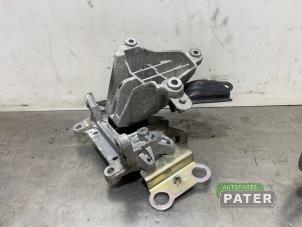 Used Gearbox mount Nissan Micra (K14) 1.0 12V Price € 36,75 Margin scheme offered by Autoparts Pater
