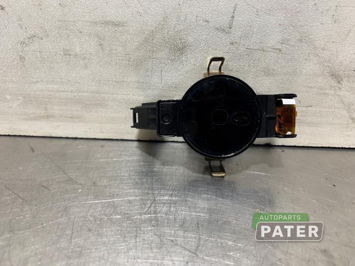 Begagnade Regnsensor Mercedes GLB (247.6) 1.3 GLB-200 Turbo 16V Pris € 21,00 Marginaltabell erbjuds av Autoparts Pater