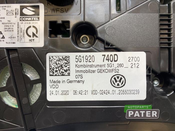Odometer KM from a Volkswagen Golf VII Variant (AUVV) 1.0 TSI 12V BlueMotion Technology 2020