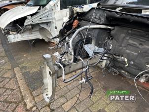 Used Front right bodywork corner Peugeot 3008 II (M4/MC/MJ/MR) 1.2 12V e-THP PureTech 130 Price on request offered by Autoparts Pater
