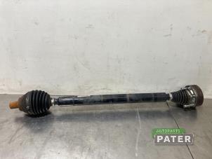 Used Front drive shaft, right Volkswagen Golf VII Variant (AUVV) 1.4 TSI BlueMotion Technology 125 16V Price € 210,00 Margin scheme offered by Autoparts Pater