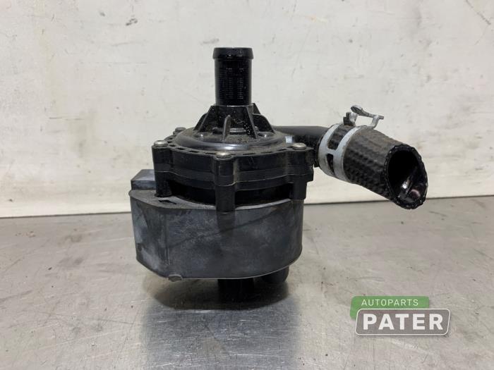 Begagnade Extra vattenpump Tesla Model X 100X Pris € 57,75 Marginaltabell erbjuds av Autoparts Pater