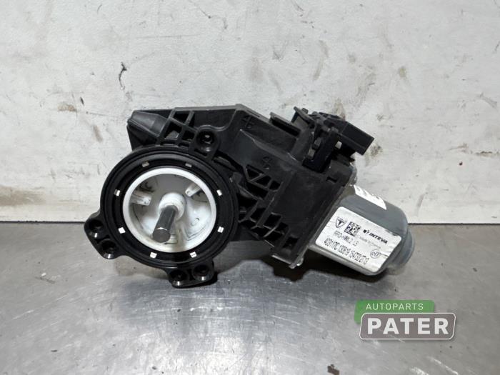 Usados Motor de ventanilla de puerta Tesla Model 3 Long Range AWD 75 kWh Precio € 52,50 Norma de margen ofrecido por Autoparts Pater