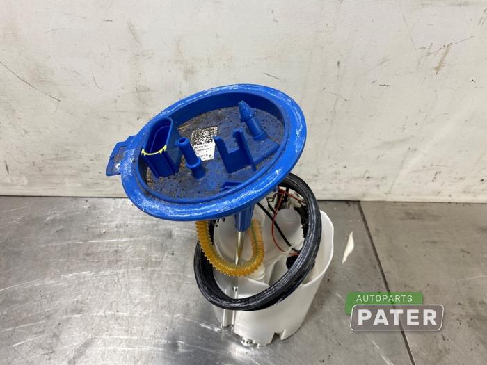 Usagé Pompe essence Volkswagen Polo VI (AW1) 1.0 TSI 12V Prix € 42,00 Règlement à la marge proposé par Autoparts Pater