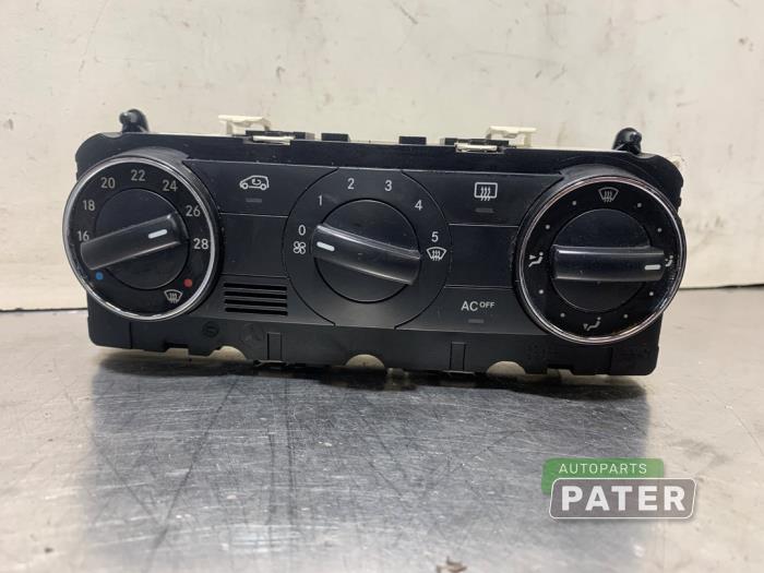 Heater control panel from a Mercedes-Benz B (W245,242) 1.7 B-170 16V 2005