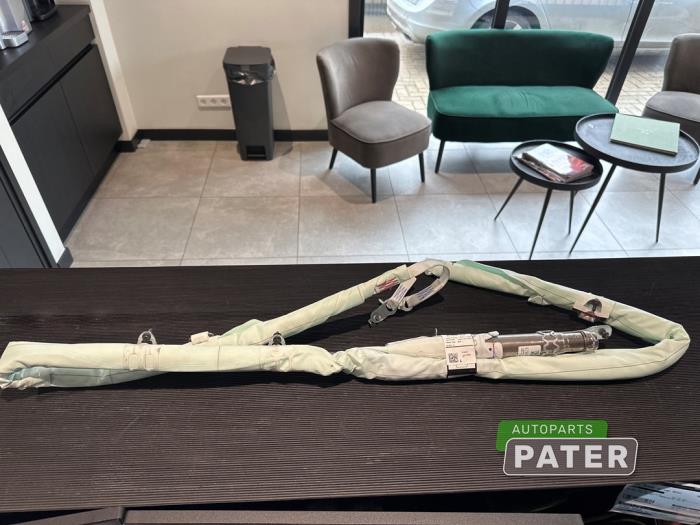 Używane Kurtyna prawa Volvo V90 II (PW) 2.0 T4 16V Cena € 367,50 Procedura marży oferowane przez Autoparts Pater