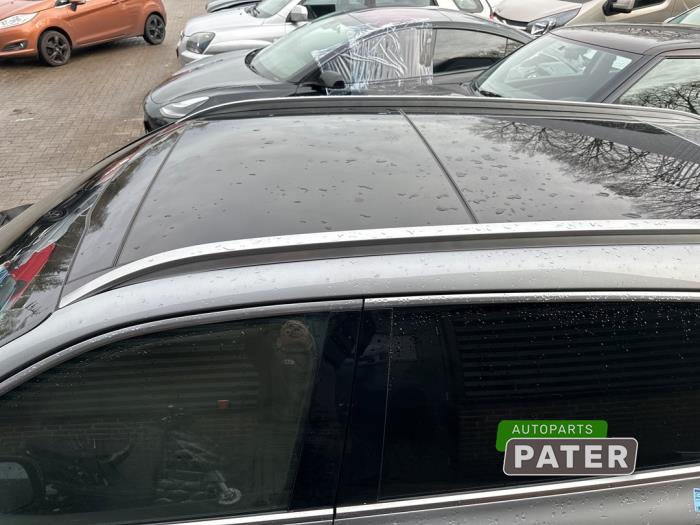 Używane Szyberdach Kia Sorento IV (MQ4) 1.6 T-GDi Plug-in Hybrid 16V 4WD Cena € 997,50 Procedura marży oferowane przez Autoparts Pater