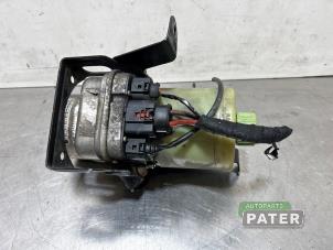 Used Power steering pump Volkswagen Polo IV (9N1/2/3) 1.4 16V Price € 131,25 Margin scheme offered by Autoparts Pater