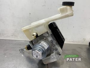 Used Brake pump Ford Focus 4 Wagon 1.0 Ti-VCT EcoBoost 12V 125 Price € 472,50 Margin scheme offered by Autoparts Pater