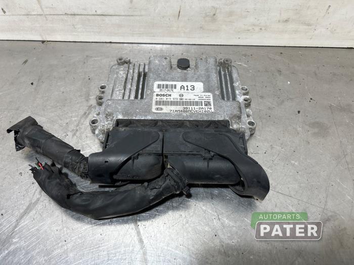 Used Engine management computer Kia Soul I (AM) 1.6 CRDi 16V Price € 99,75 Margin scheme offered by Autoparts Pater
