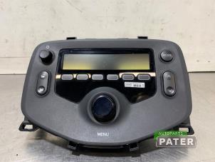 Gebrauchte Radio Peugeot 108 1.0 12V Preis € 78,75 Margenregelung angeboten von Autoparts Pater