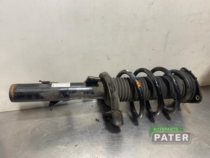 Front shock absorber rod, right from a Ford Focus 3 Wagon 1.6 TDCi ECOnetic 2013