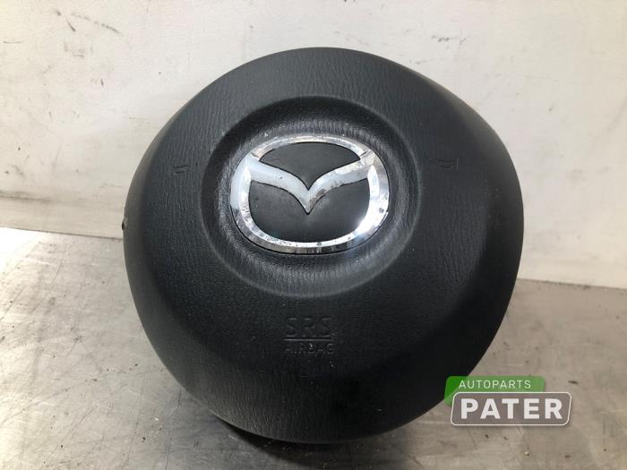 Left airbag (steering wheel) from a Mazda CX-3 1.5 Skyactiv D 105 16V 2016