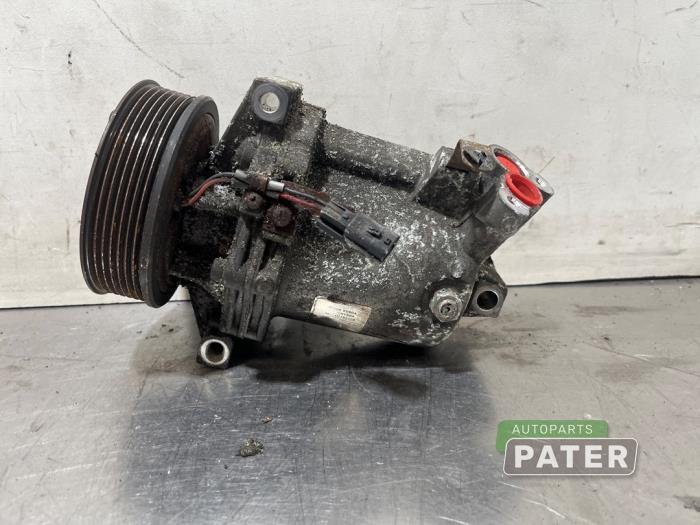 Używane Pompa klimatyzacji Nissan Juke (F15) 1.2 DIG-T 16V Cena € 99,75 Procedura marży oferowane przez Autoparts Pater