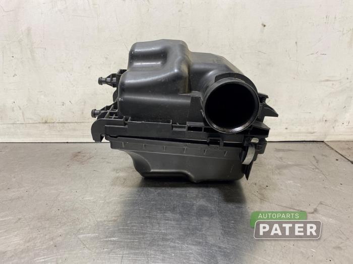 Begagnade Luftfilterhus Nissan Juke (F15) 1.2 DIG-T 16V Pris € 21,00 Marginaltabell erbjuds av Autoparts Pater