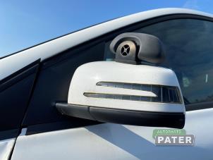 Used Wing mirror, left Mercedes B (W246,242) 2.1 B-220 CDI BlueEFFICIENCY, B-220d 16V Price € 94,50 Margin scheme offered by Autoparts Pater