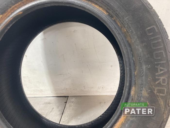 Tyre from a Ford Fiesta 5 (JD/JH) 1.3