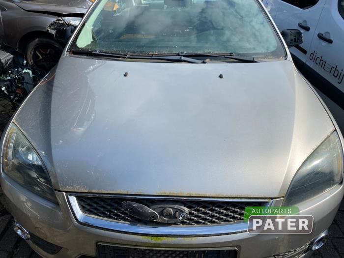 Używane Maska Ford Focus 2 C+C 2.0 16V Cena € 105,00 Procedura marży oferowane przez Autoparts Pater