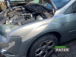 Used Front wing, left Ford Focus 2 C+C 2.0 16V Price € 210,00 Margin scheme offered by Autoparts Pater