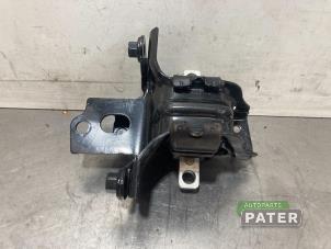 Used Gearbox mount Volkswagen Polo V (6R) 1.0 12V BlueMotion Technology Price € 31,50 Margin scheme offered by Autoparts Pater