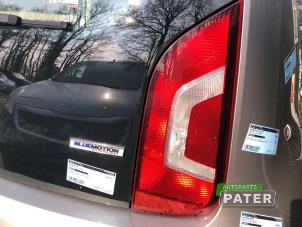 Begagnade Baklykta, höger Volkswagen Up! (121) 1.0 12V 60 Pris € 26,25 Marginaltabell erbjuds av Autoparts Pater