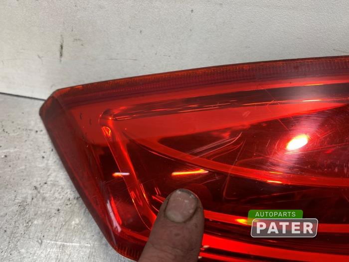 Taillight, left from a Ford Focus 2 C+C 2.0 16V 2007