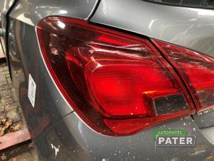 Używane Tylne swiatlo pozycyjne lewe Opel Corsa E 1.2 16V Cena € 52,50 Procedura marży oferowane przez Autoparts Pater