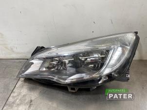Usagé Phare gauche Opel Astra J (PC6/PD6/PE6/PF6) 2.0 CDTI 16V 160 Ecotec Prix € 99,75 Règlement à la marge proposé par Autoparts Pater