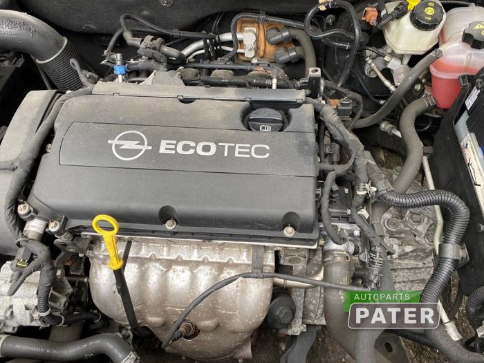 Motor van een Opel Insignia 1.8 16V Ecotec 2009