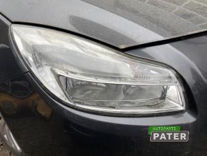 Usagé Phare droit Opel Insignia 1.8 16V Ecotec Prix € 105,00 Règlement à la marge proposé par Autoparts Pater