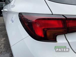 Usados Luz trasera izquierda Opel Astra K 1.2 Turbo 12V Precio € 157,50 Norma de margen ofrecido por Autoparts Pater