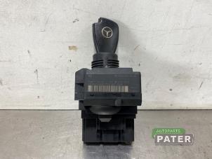 Used Ignition lock + key Mercedes Sprinter 3t (906.61) 211 CDI 16V Price € 76,23 Inclusive VAT offered by Autoparts Pater