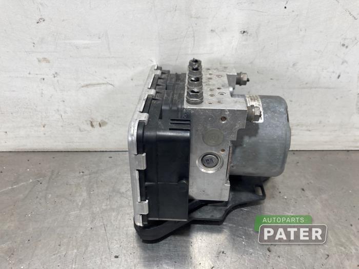 Używane Pompa ABS Volkswagen Golf VII (AUA) 1.0 TSI 12V BlueMotion Cena € 78,75 Procedura marży oferowane przez Autoparts Pater