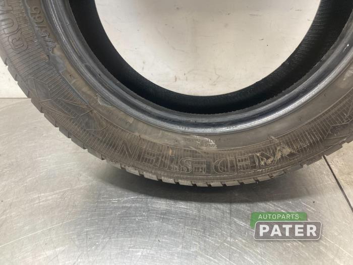 Tyre with tyre size 175/65/14 - 17565R14 VREDESTEIN