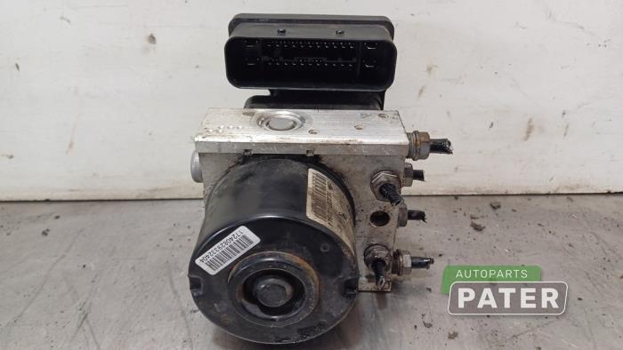 Używane Pompa ABS Skoda Octavia Combi (1Z5) 1.2 TSI Cena € 52,50 Procedura marży oferowane przez Autoparts Pater